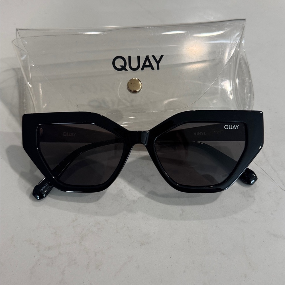 Quay VINYL sunglasses